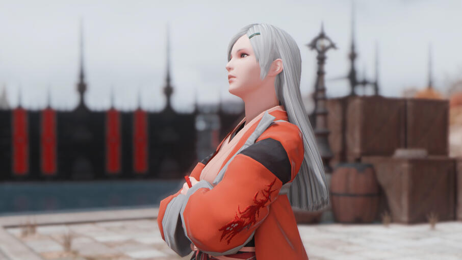 Awai tsukiakari no naka; fuji no kaori ga; tōku kara tadayotte kimasu.